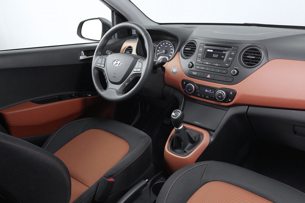 New Generation i10 interior (2)