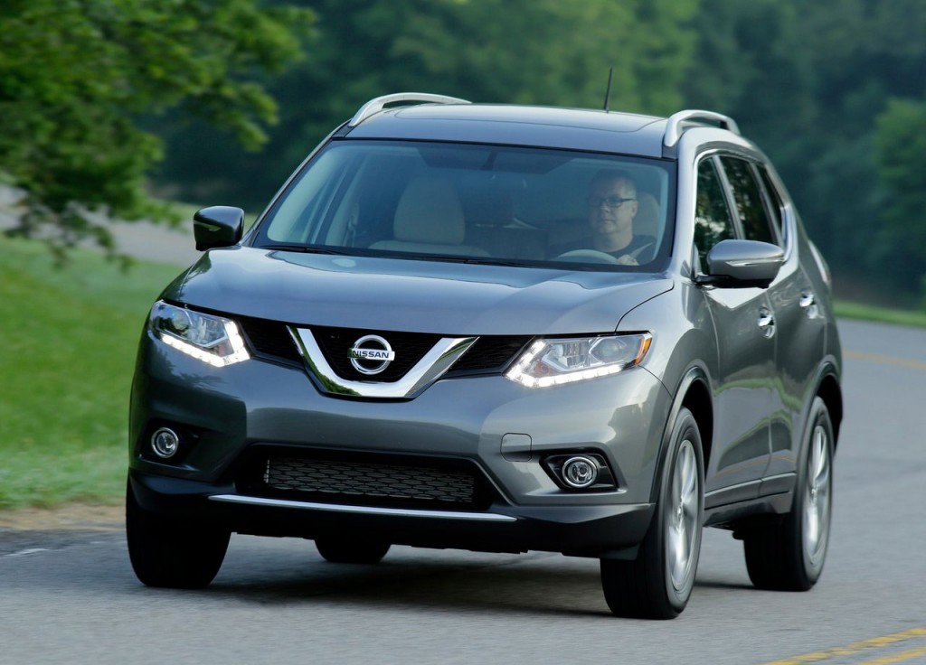 Nissan-Rogue_2014_1280x960_wallpaper_07