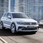 Volkswagen-Tiguan_2017_1024x768_wallpaper_03