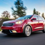 Kia-Niro_2017_1024x768_wallpaper_07