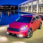 Kia-Niro_2017_1600x1200_wallpaper_03