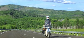 흙수저 청춘, 슈퍼 커브와 1만 8,000km 달려 뉘르부르크링으로 향하다