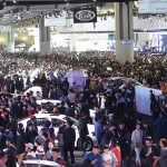 [사진자료1] 2017서울모터쇼 전시장을 찾은 관람객 인파 모습