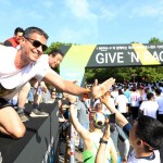 [사진 3] 제4회 기브앤레이스 현장사진_디미트리스 실라키스 의장, 박원순 시장  참가자 격려