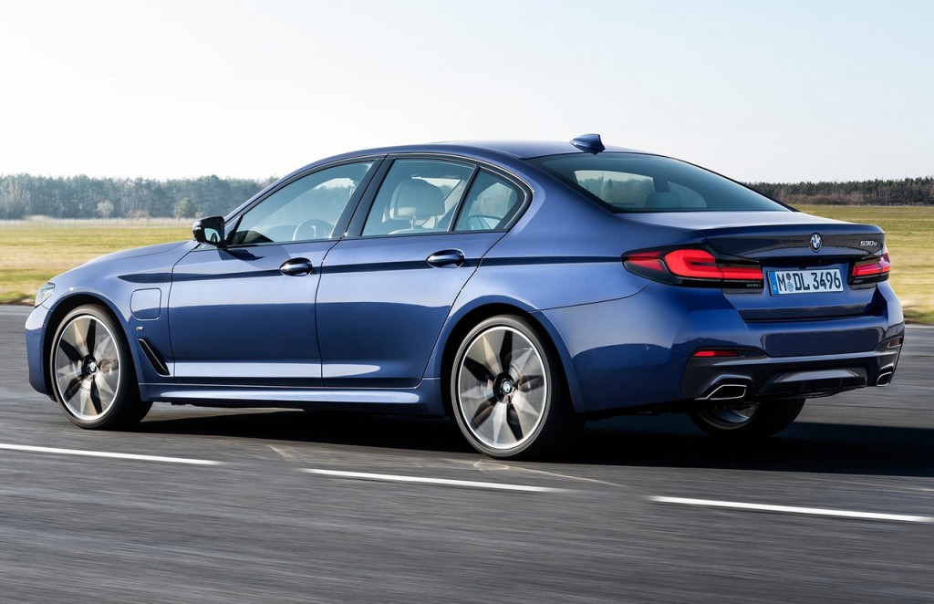BMW-5-Series-2021-1600-15
