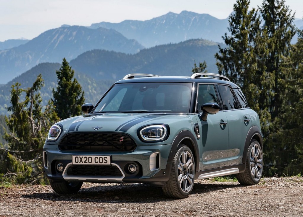 Mini-Countryman-2021-1280-05