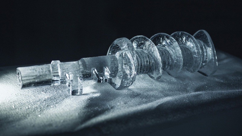 [이미지6] 폴스타 스노우 스페이스에 전시된 얼음 조각 작품 2