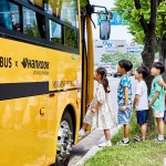 [사진자료2] 한국타이어 어린이 교통안전 캠페인 슬로건 부착 통학 차량