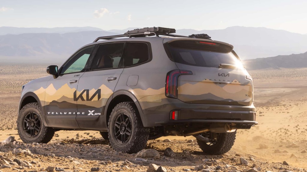 2024-kia-telluride-x-pro-rebelle-rally (11)