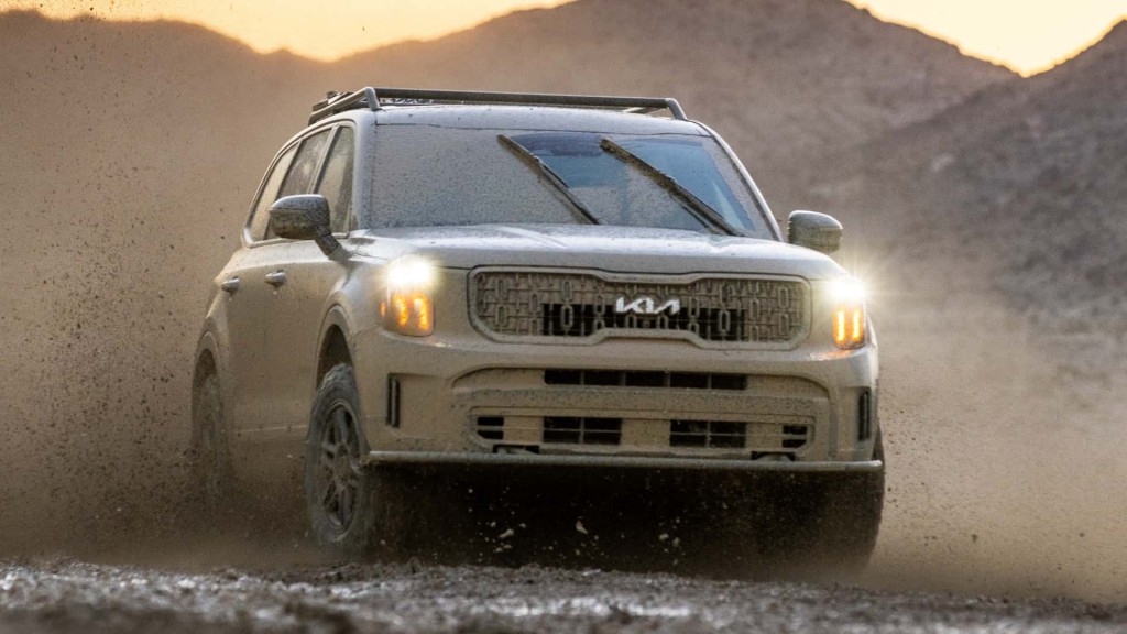 2024-kia-telluride-x-pro-rebelle-rally (6)