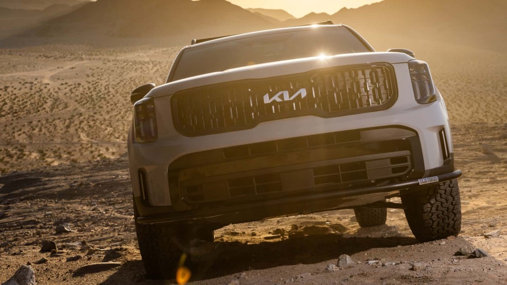 2024-kia-telluride-x-pro-rebelle-rally (7)