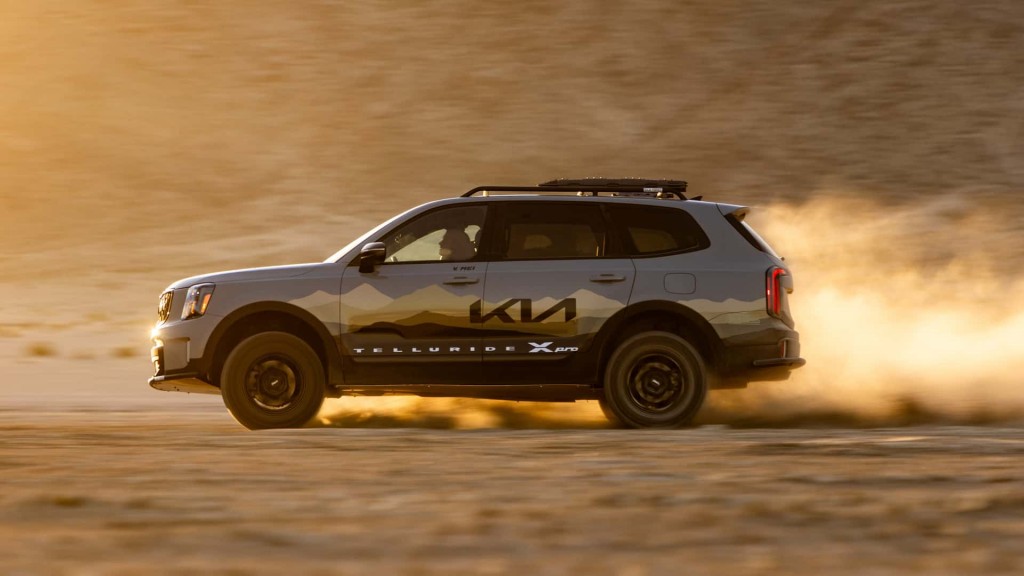 2024-kia-telluride-x-pro-rebelle-rally (9)