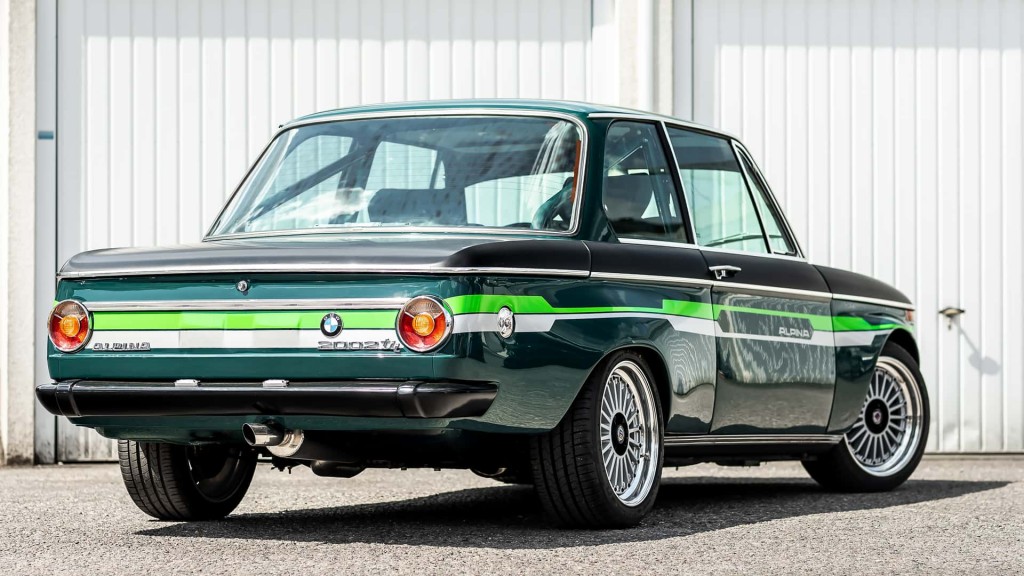 manhart-alpina-bmw-2002-tii (1)