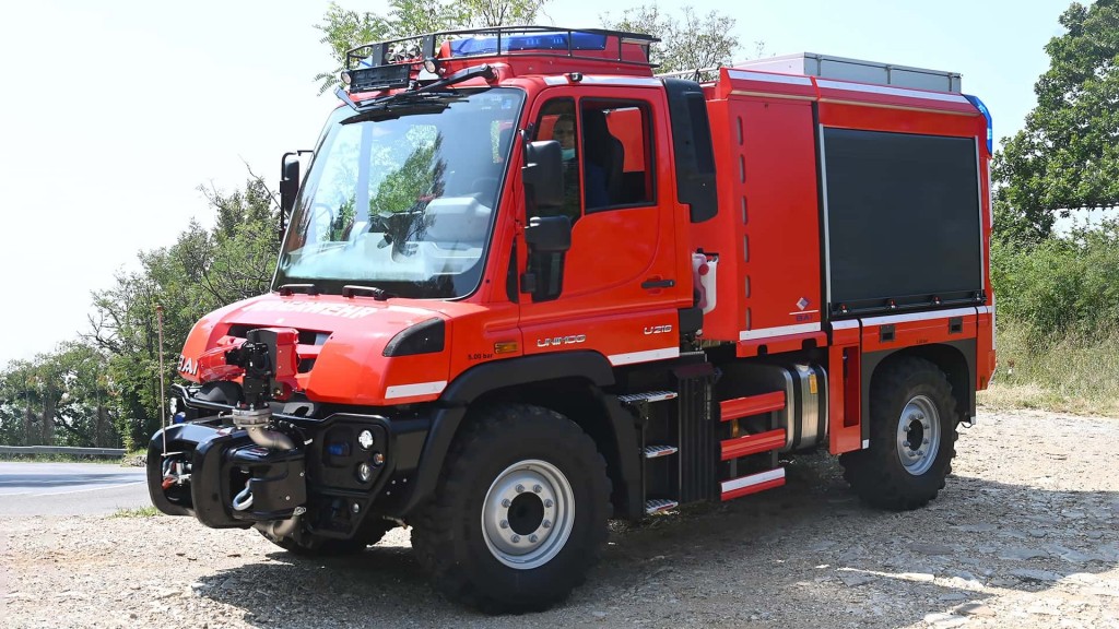 mercedes-benz-special-trucks-auf-der-firemobil-2023 (3)
