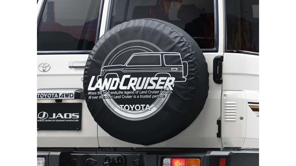 2024-toyota-land-cruiser-70-series-jdm (13)