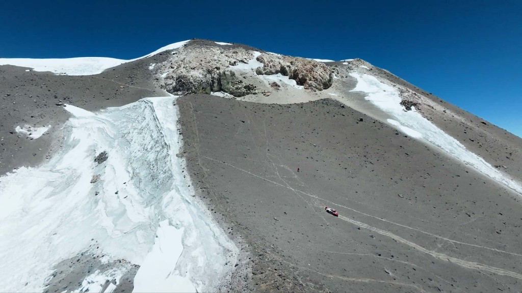 porsche-911-sets-altitude-world-record (8)