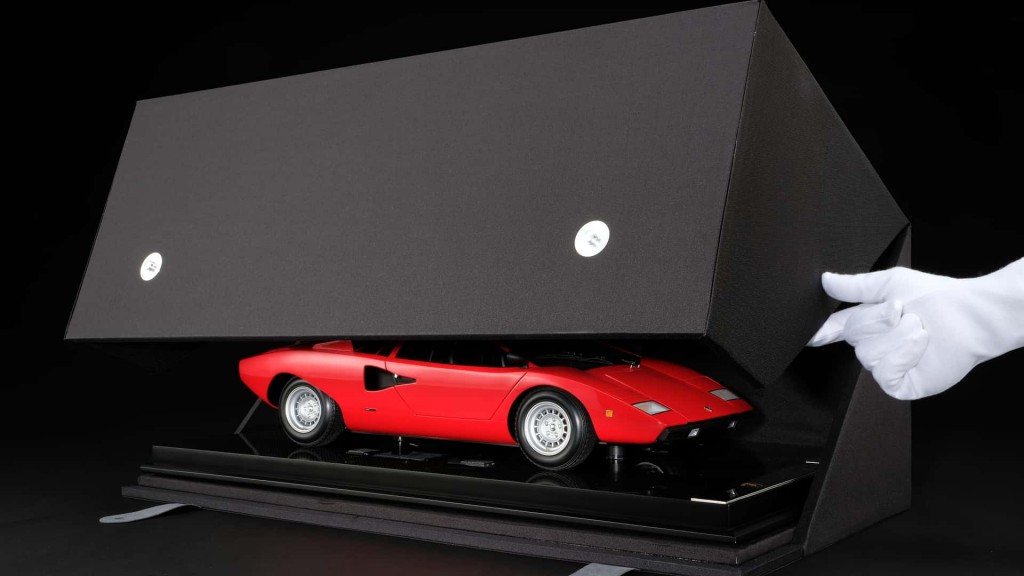 1-8-scale-lamborghini-countach-lp400-by-amalgam (2)