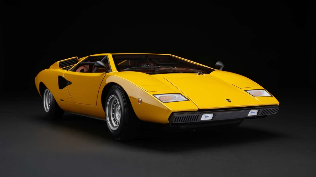 1-8-scale-lamborghini-countach-lp400-by-amalgam (5)