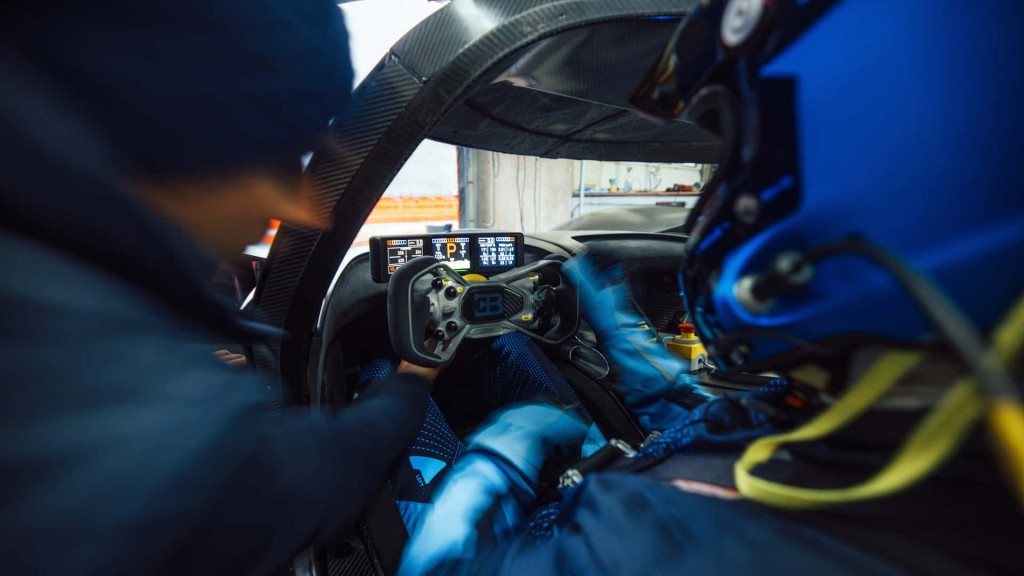 bugatti-bolide-track-testing (4)
