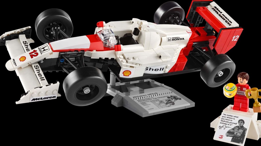 lego-mclaren-mp4-4-with-ayrton-senna-figure (1)