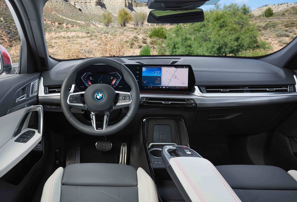 사진2-BMW 코리아, 과감하게 진화한 프리미엄 소형 SAC ‘뉴 X2’ 공식 출시 (1)