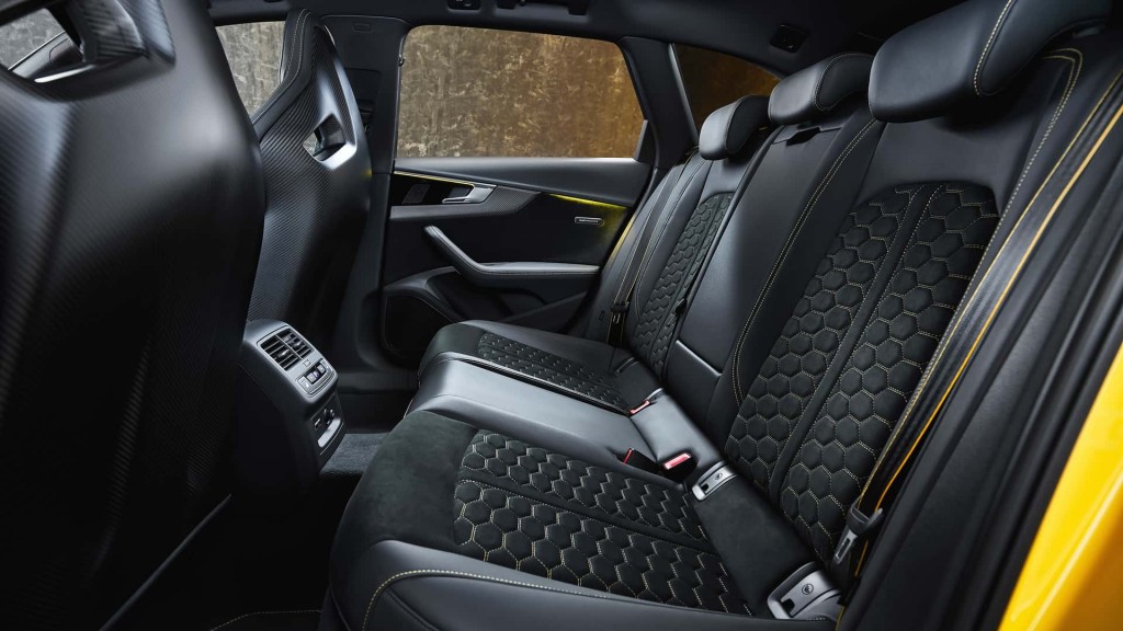 audi-rs-4-avant-edition-25-years-2024 (15)