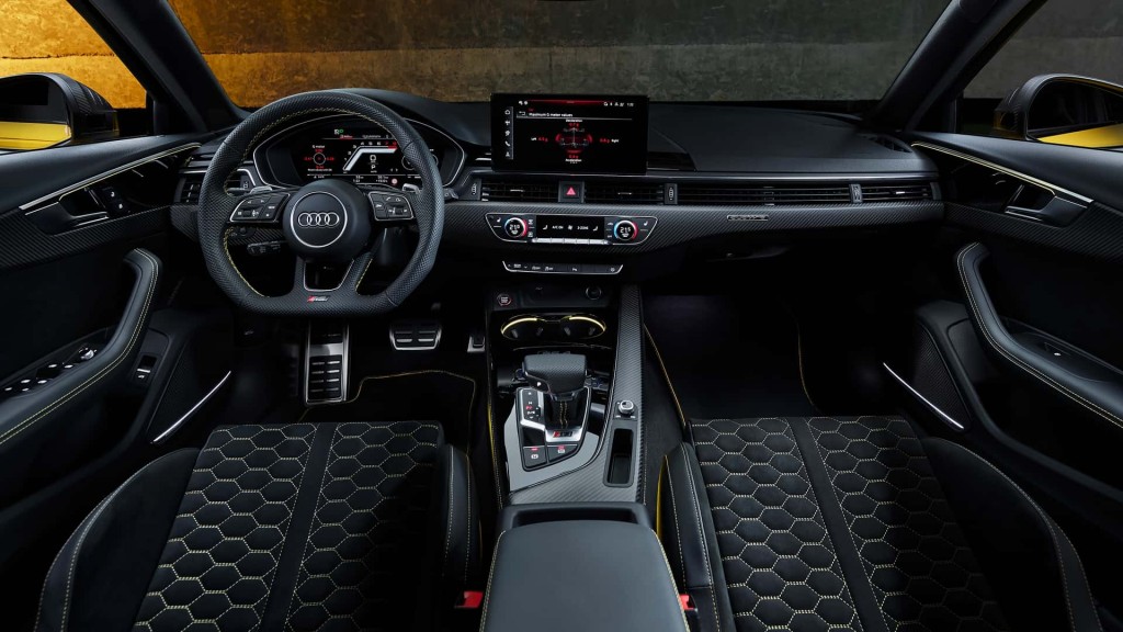 audi-rs-4-avant-edition-25-years-2024 (19)