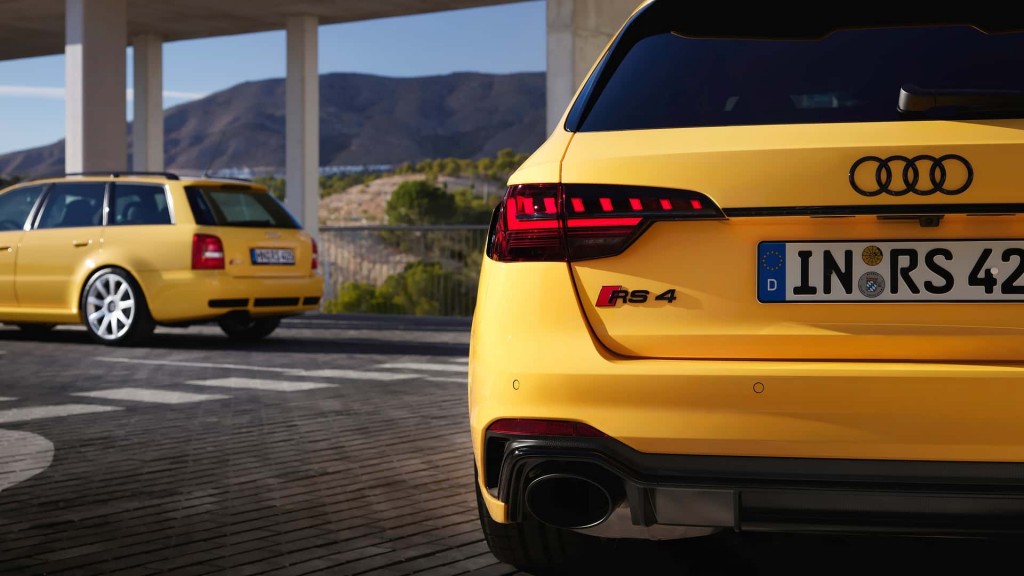 audi-rs-4-avant-edition-25-years-2024 (24)
