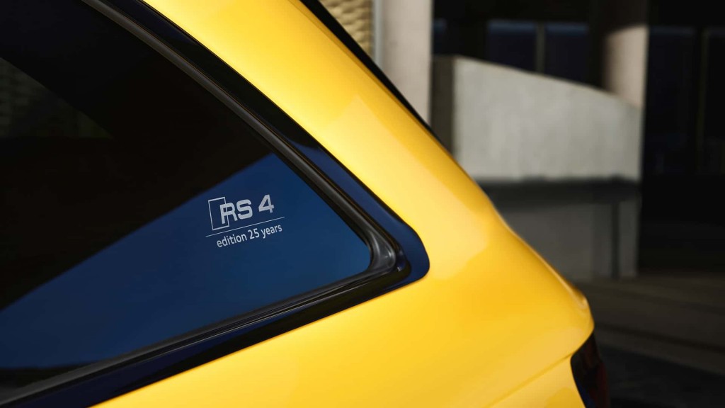 audi-rs-4-avant-edition-25-years-2024 (29)