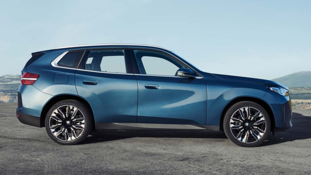 2025-bmw-x3-30-xdrive (2)