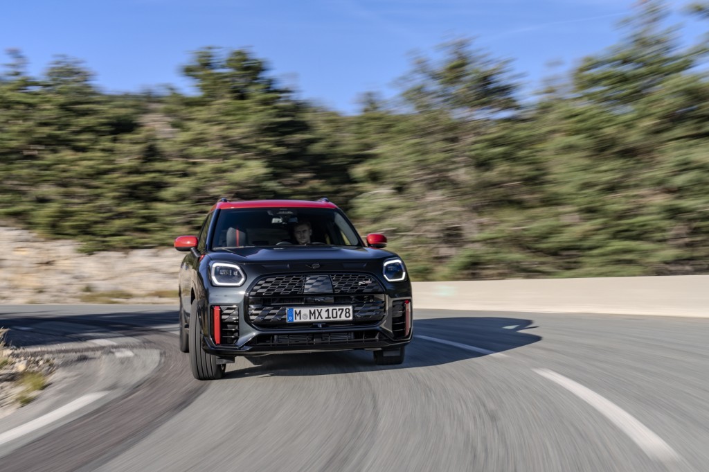 사진-뉴 MINI JCW 컨트리맨