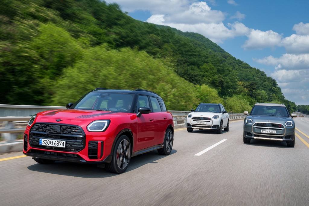 사진3-MINI 코리아 뉴 MINI 컨트리맨_주행컷