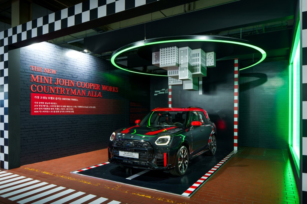 사진4-뉴 MINI JCW 컨트리맨 ALL4