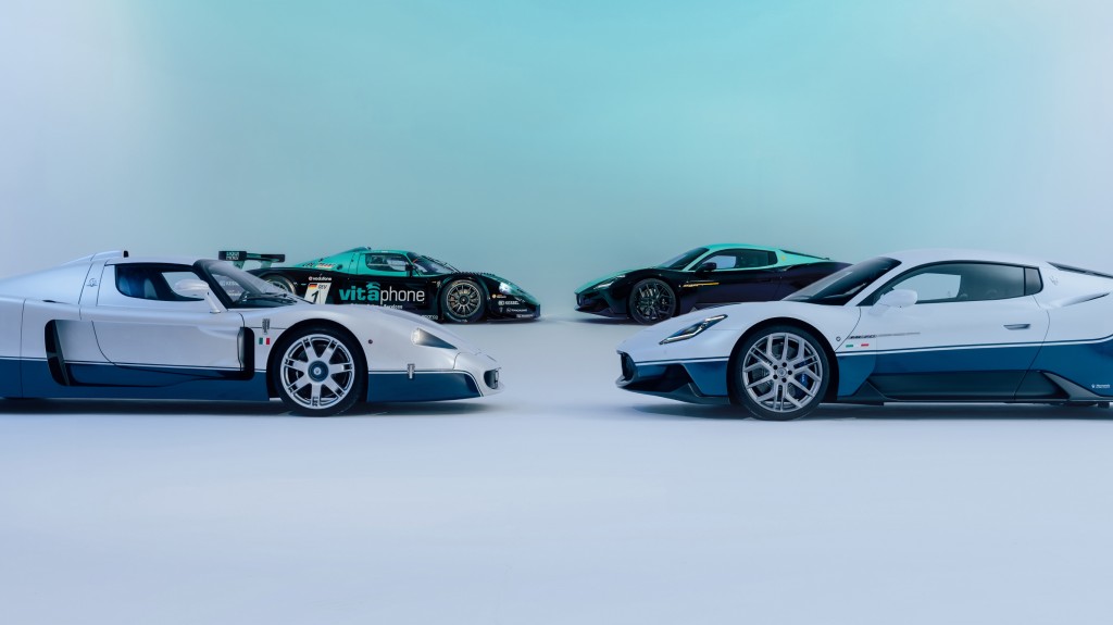 [첨부 이미지 1] Maserati MC12 GT1 Vitaphone, MC12 Stradale, MC20 Icona, MC20 Leggenda (뒷줄 왼쪽부터 반시계 방향)