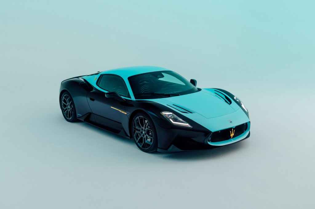 [첨부 이미지 3] Maserati MC20 Leggenda