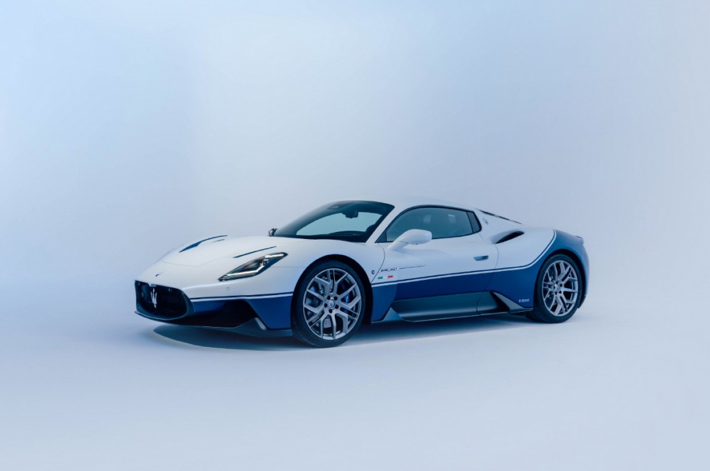 [크기변환][첨부 이미지 2] Maserati MC20 Icona