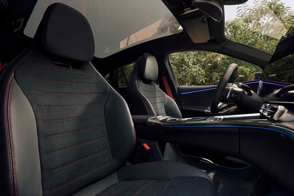 Der neue Mercedes-Benz GLC: kompromisslos überzeugend The new Mercedes-Benz GLC: Effortlessly uncompromising